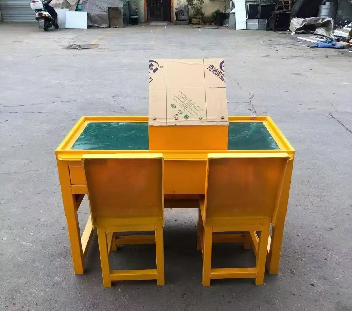 抚远防静电导通桌井下煤矿火工品发放桌：危险品流转的安全守护者